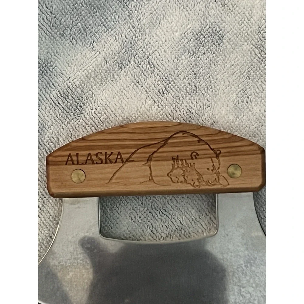 Ulu Factory Alaska Ulu Knife & Hardwood Cutting Board Set w/ Box Anchorage